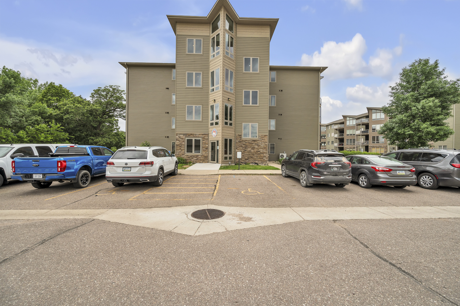 Golden Gate Building