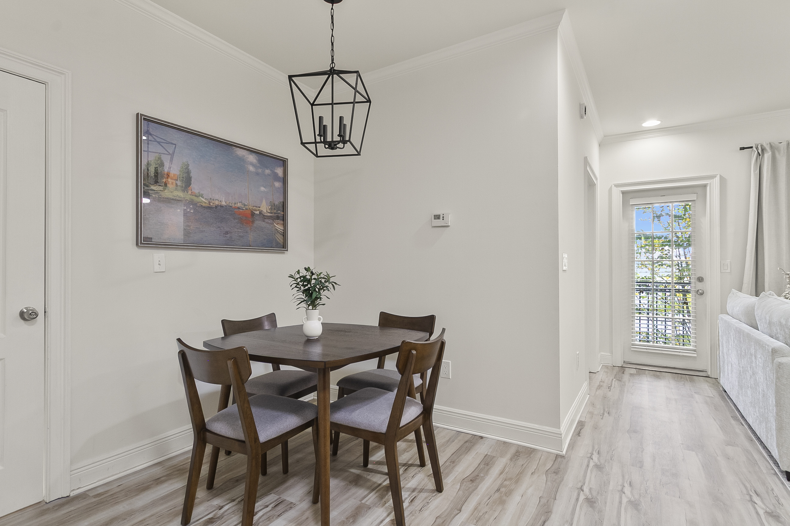 Dining Room Seats 4
