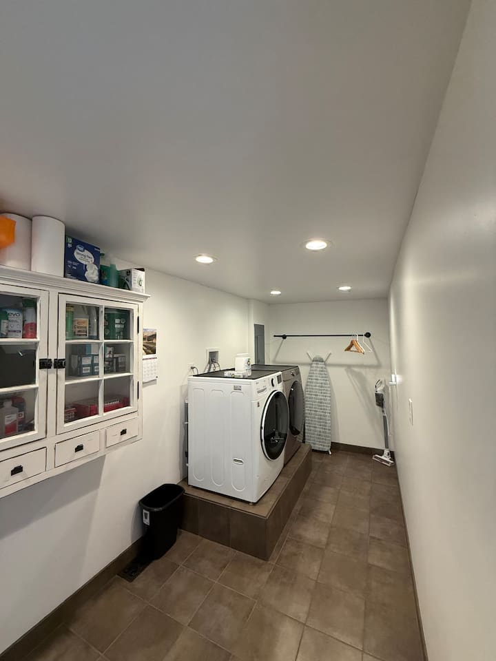 Large laundry/mud room with full access to the washer & dryer.  Laundry pods provided.