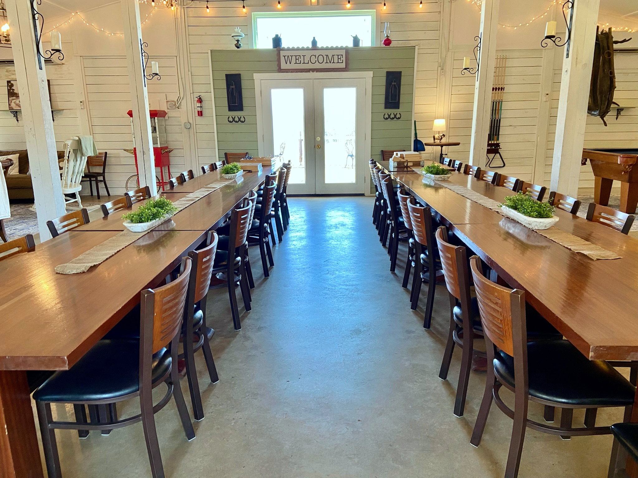 Restaurant style seating for feeding a small army of fun-seekers!