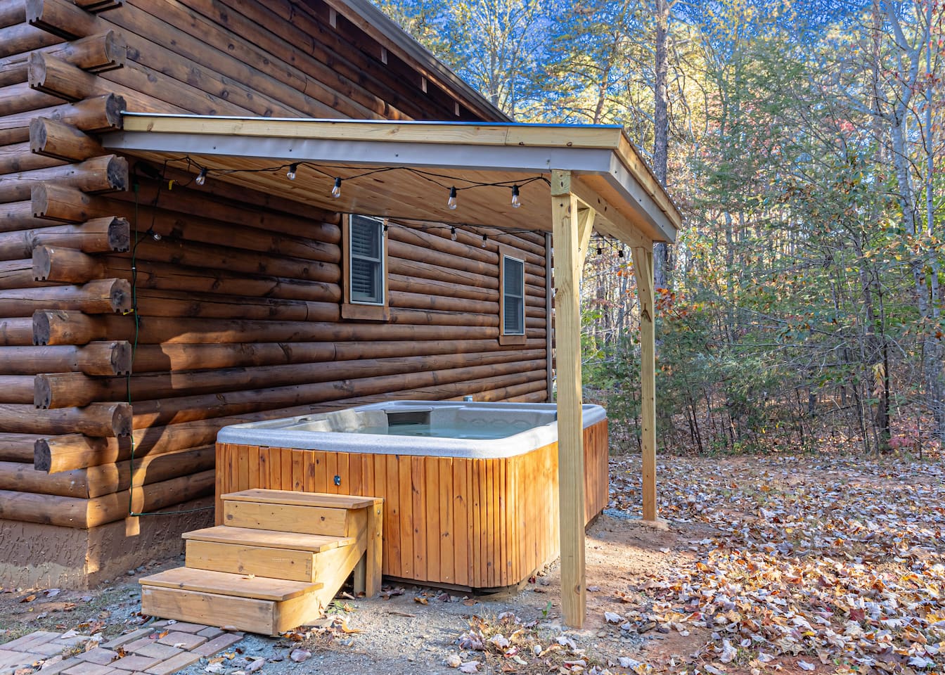 Hot tub opens to acres and acres of private woods. A beautiful and private spot in the mountains!