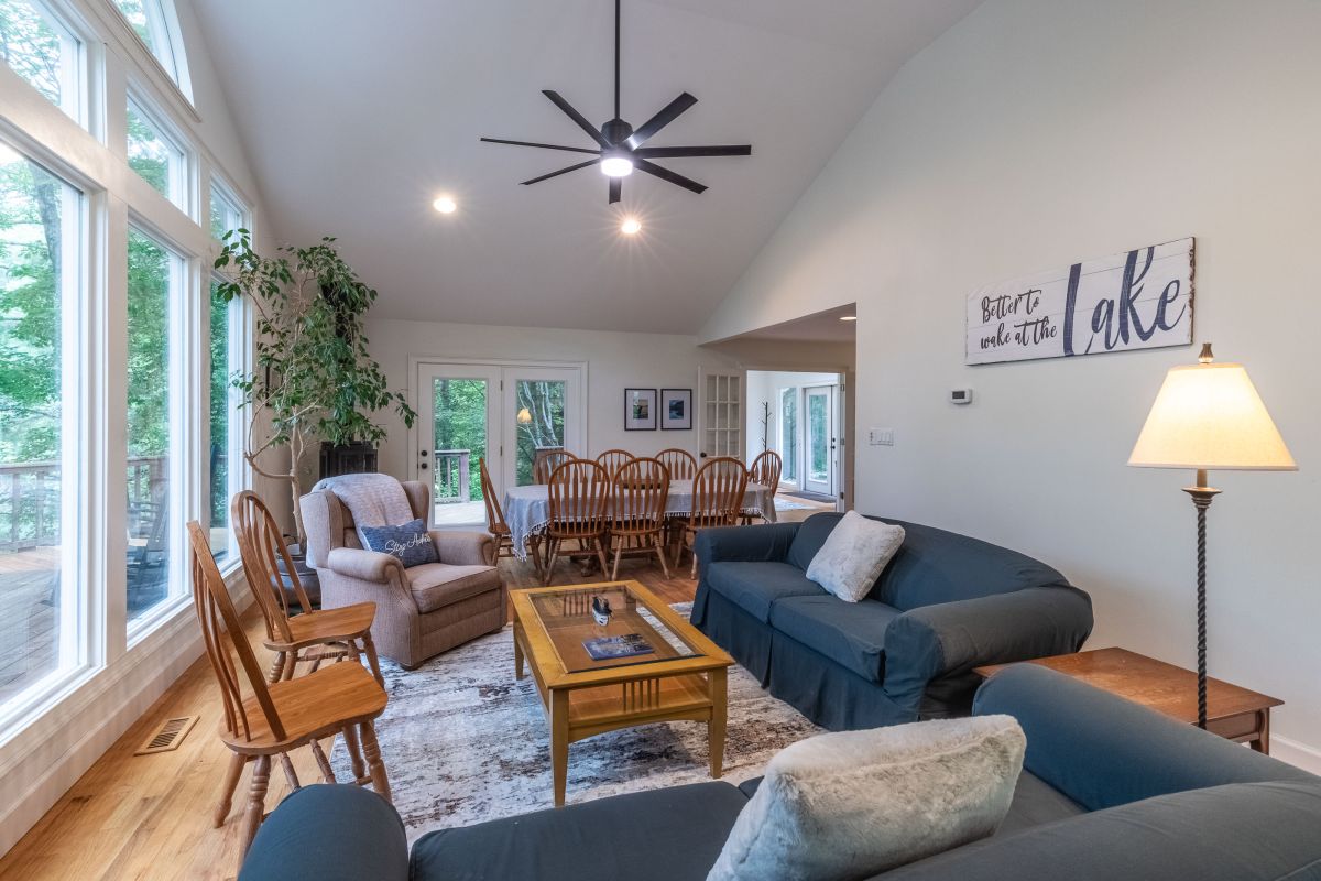Living Room: Sunlit retreat with scenic views, perfect for relaxation and gatherings!