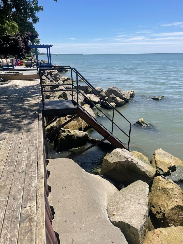 Beautiful Shore of Lake Erie