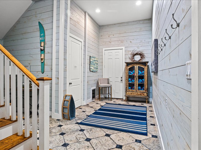 8064a3af83b6467e891908b362eb3621 | Beachhouse | Texas | TX | Vacation Homes | Galveston | Crystal Beach | Kokomo | Breezy Days | Beachfront Elegance | Sunrise Serenity | Southern Sands Property Management, LLC