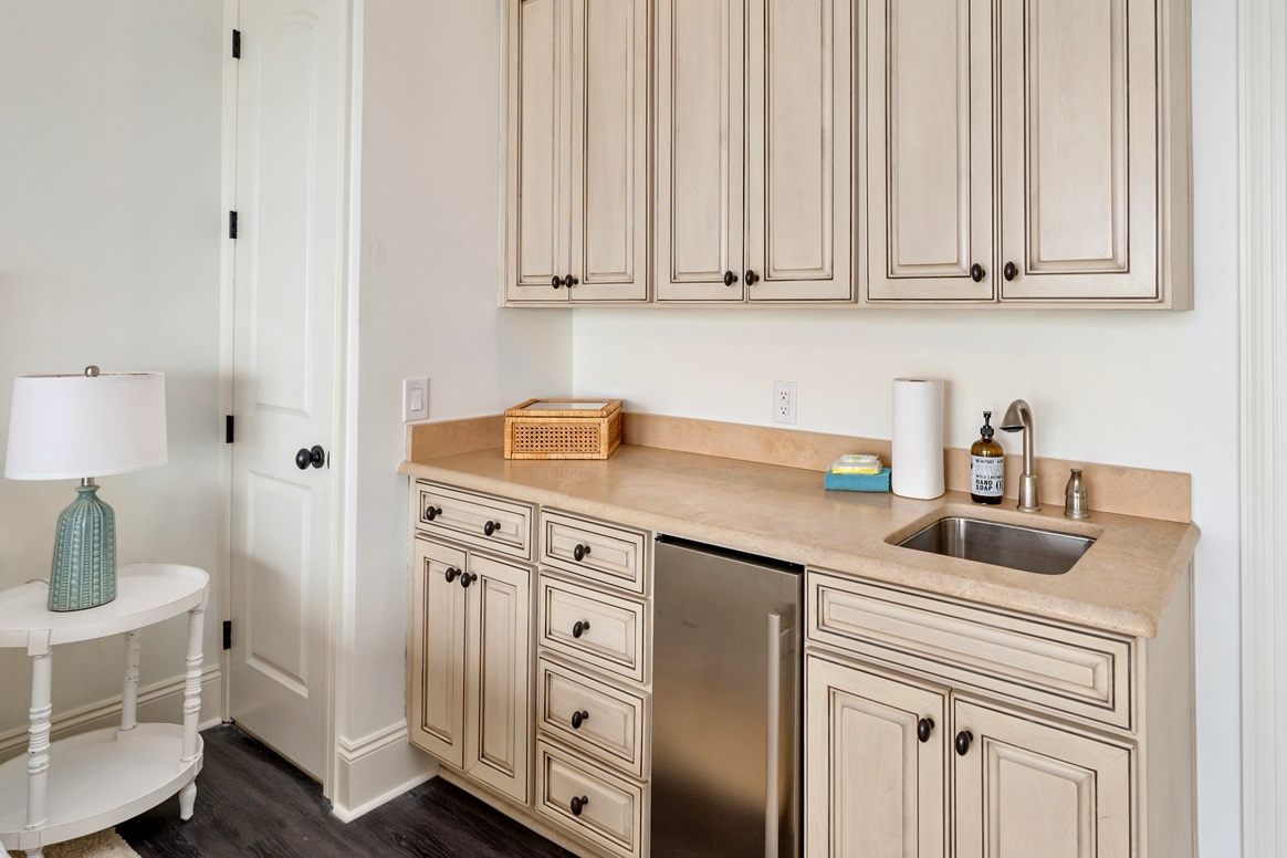 Wet Bar in Double King En-Suite, 3rd Floor