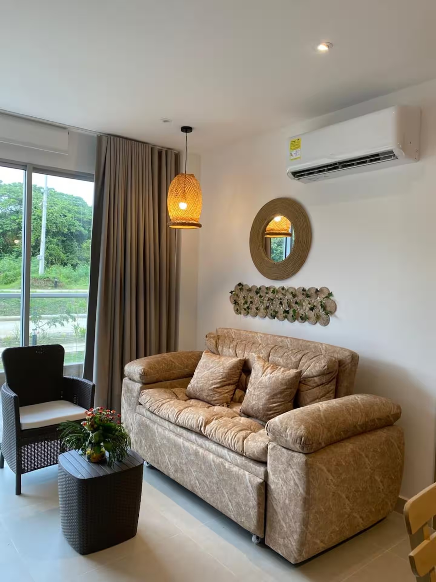 Kristal’s Forest View | Vista al Bosque | Piscina holiday home in Cartagena