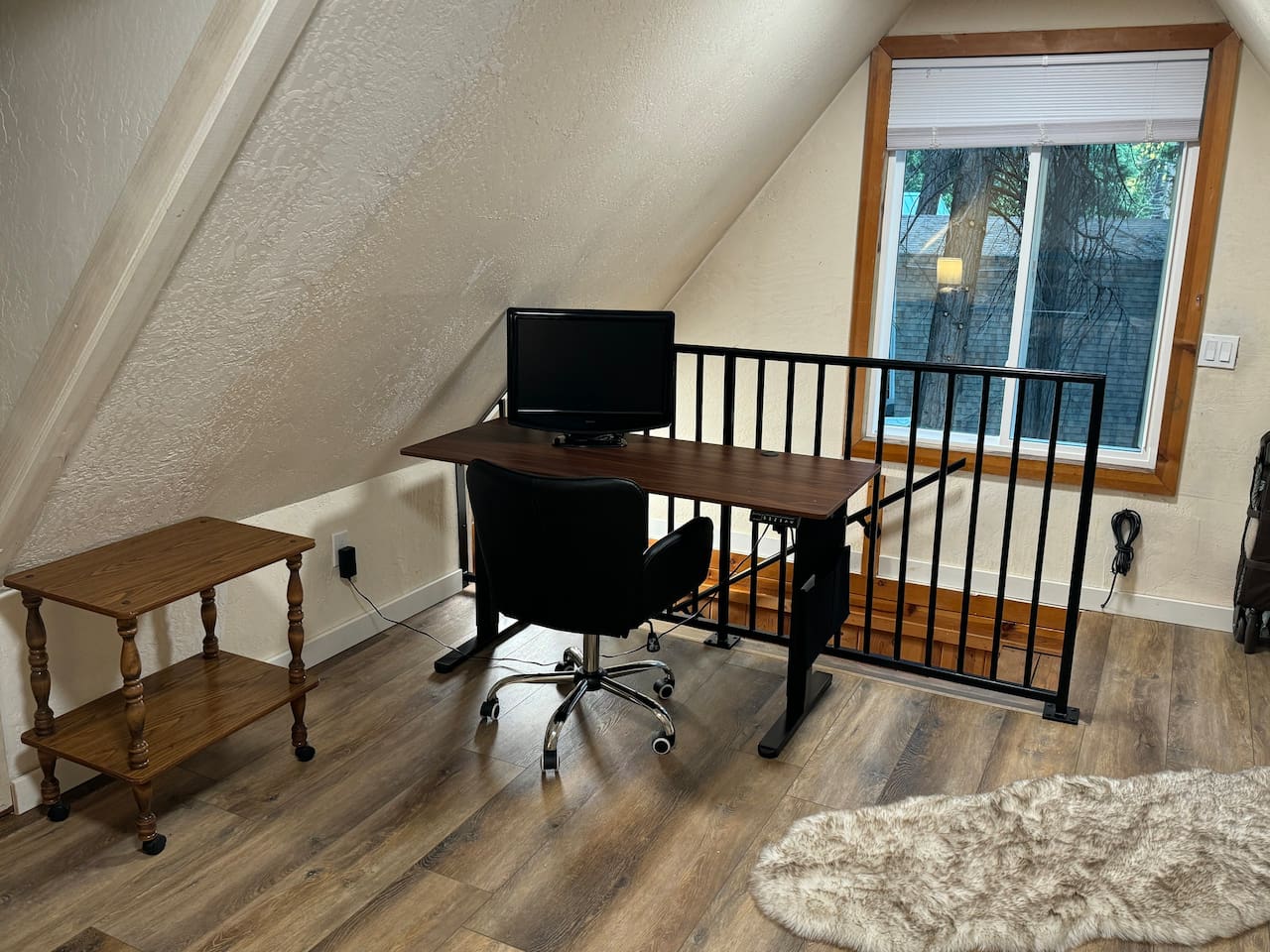 Standing desk, monitor and printer available.