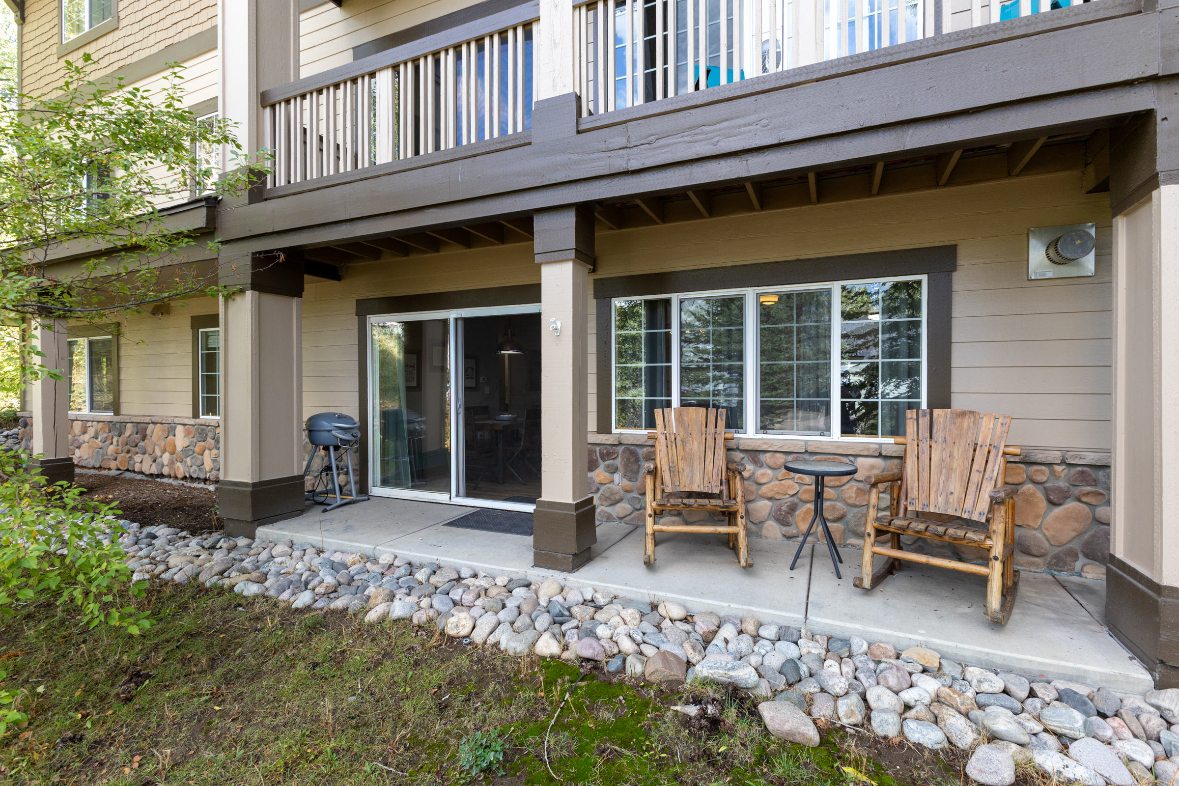 Outside Patio | Grill