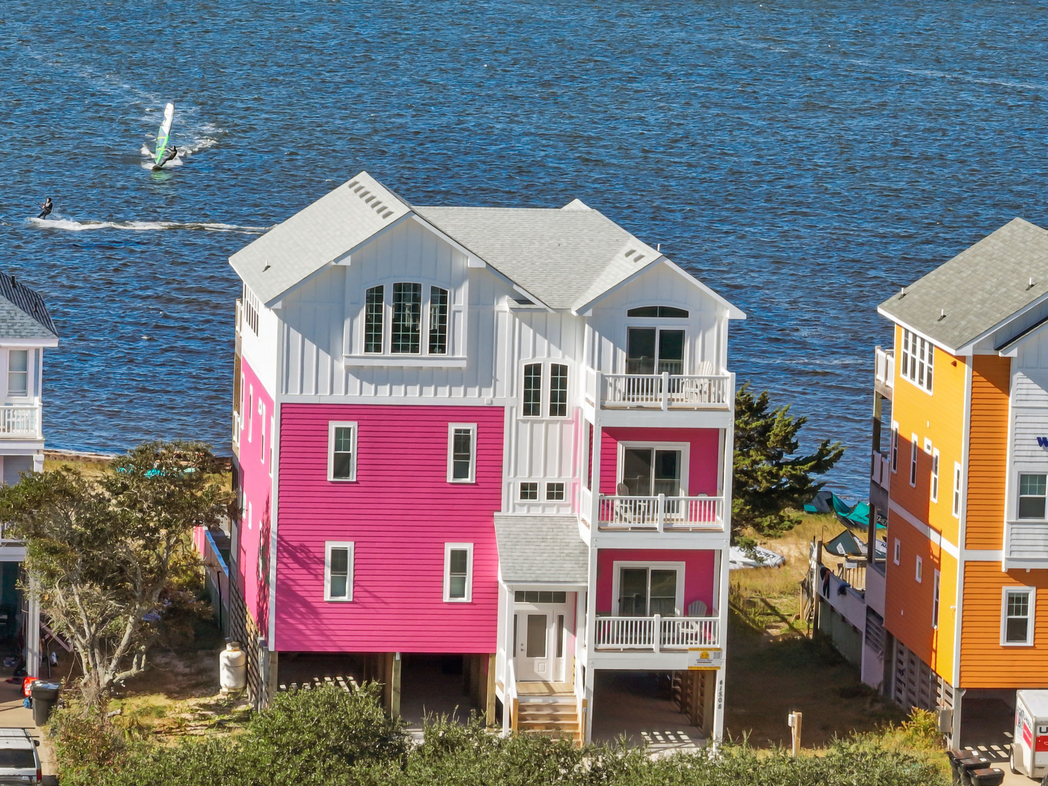 10BR Sound Front Home