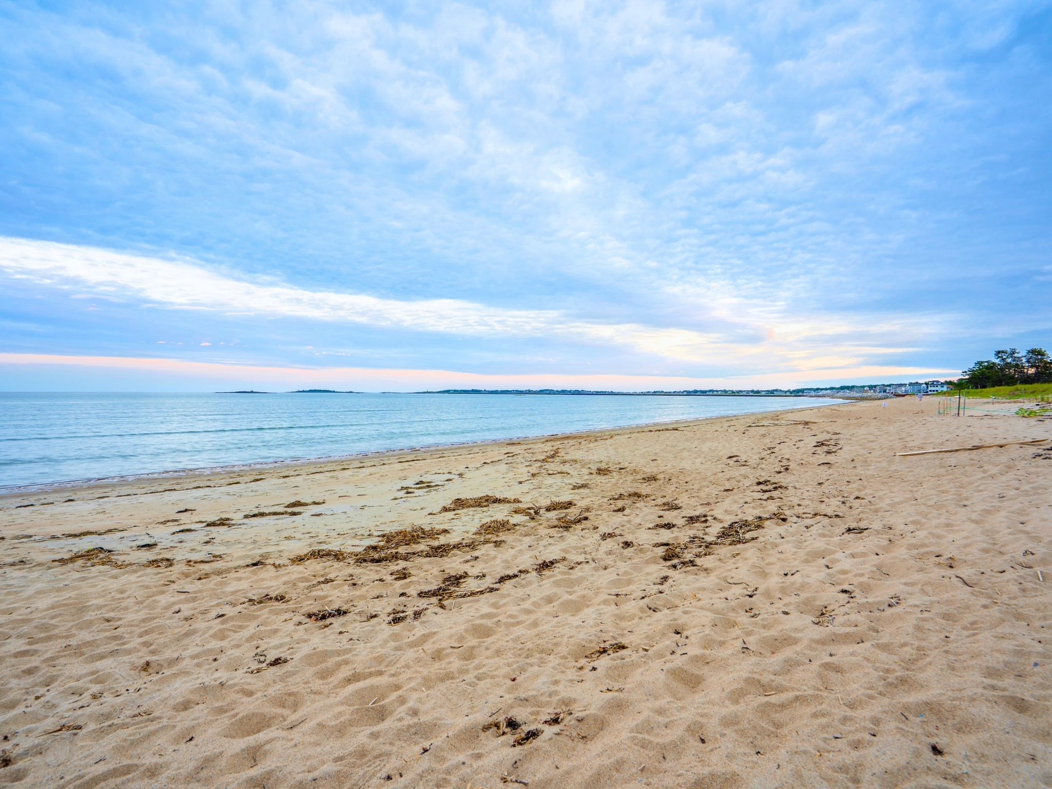 We're conveniently close to Ferry Beach, perfect for beach days and sunsets!