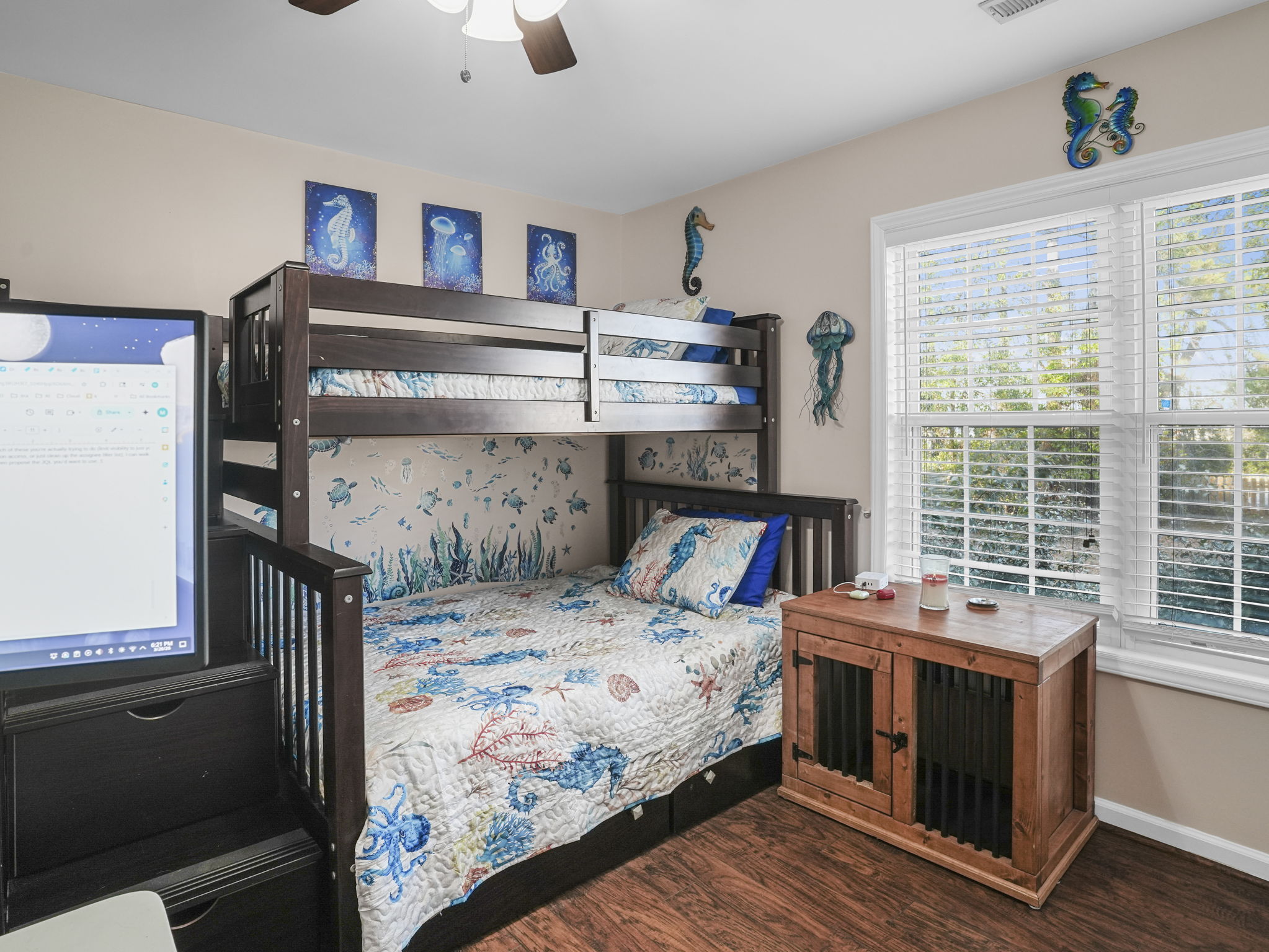 Bunk Bed, Full Lower, Twin Upper