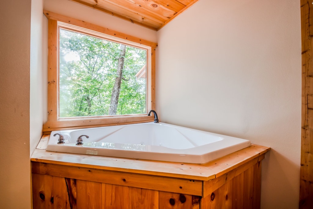 Jetted Tub with a View