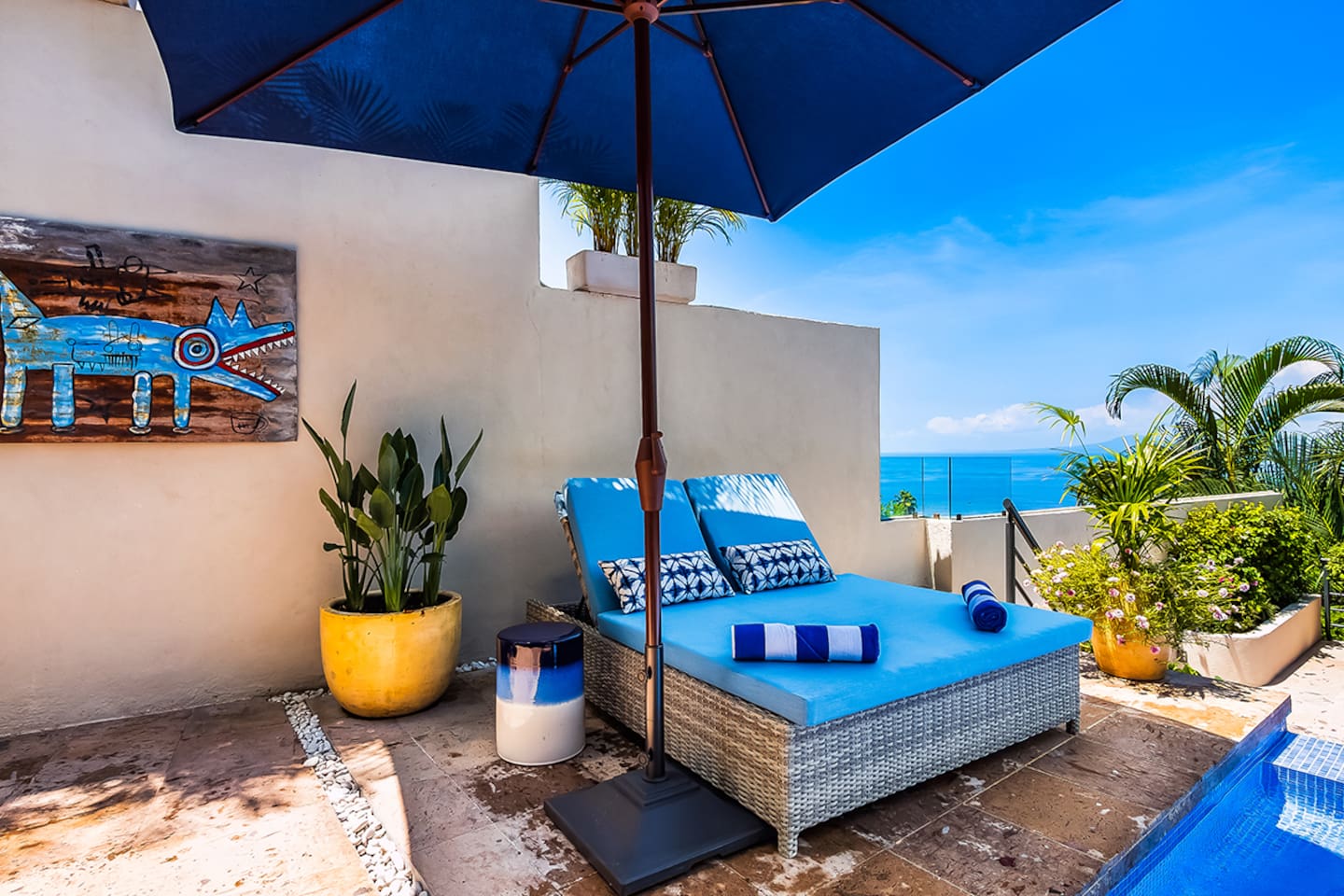 Additional Pool Seating