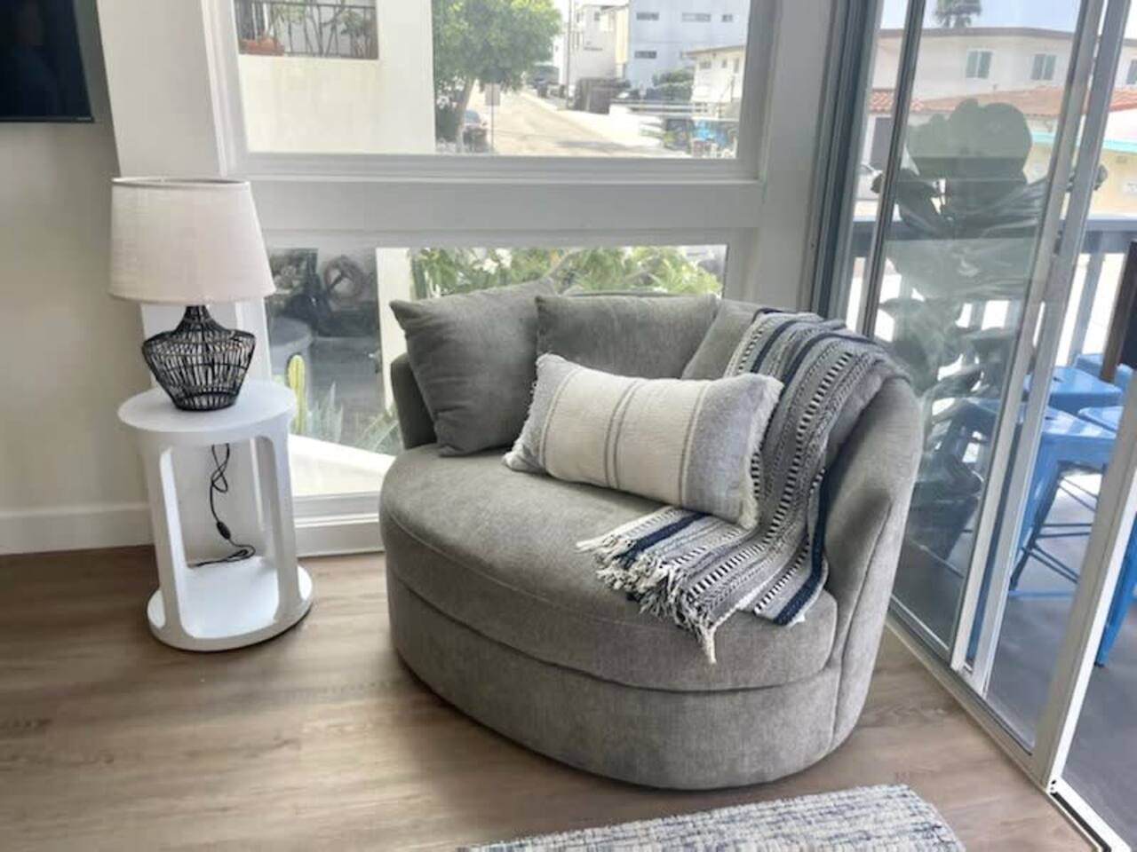 Plenty of seating in the living room.