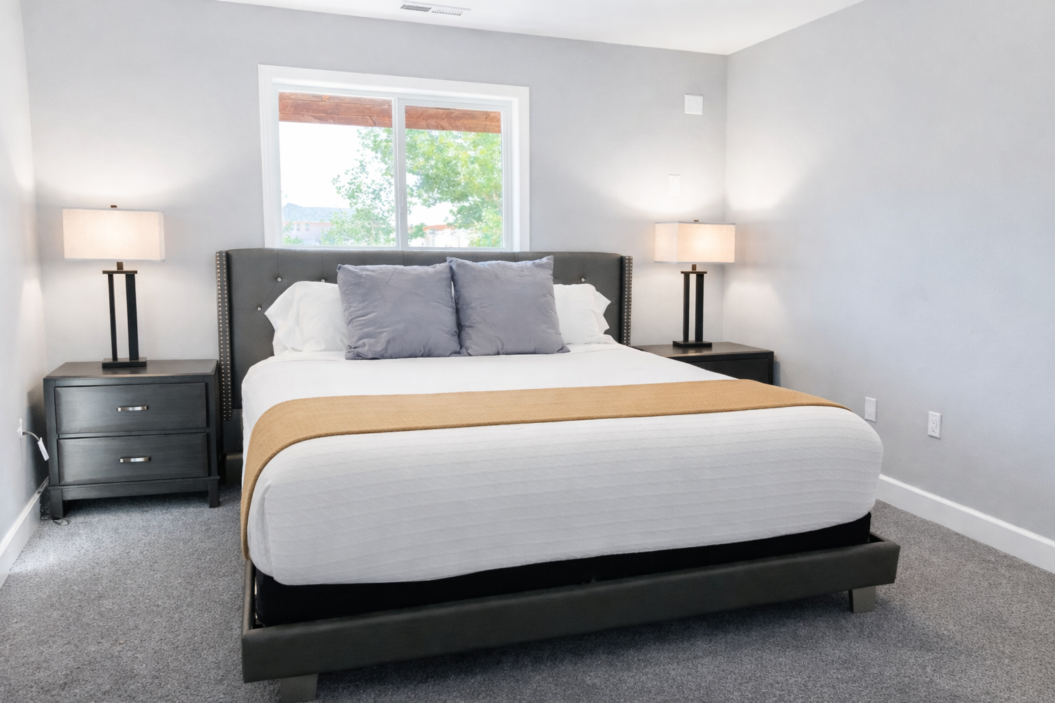 Guest Suite 4 King Bed