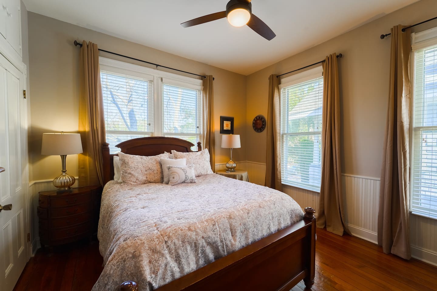 A perfect place to relax after a fun-filled day in Wilmington. Darkening curtains for a good night's sleep.