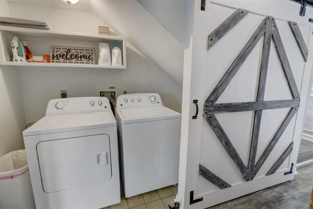 81b0ce4423bf4632bad2ab972e9265ac | Beachhouse | Texas | TX | Vacation Homes | Galveston | Crystal Beach | Kokomo | Breezy Days | Beachfront Elegance | Sunrise Serenity | Southern Sands Property Management, LLC