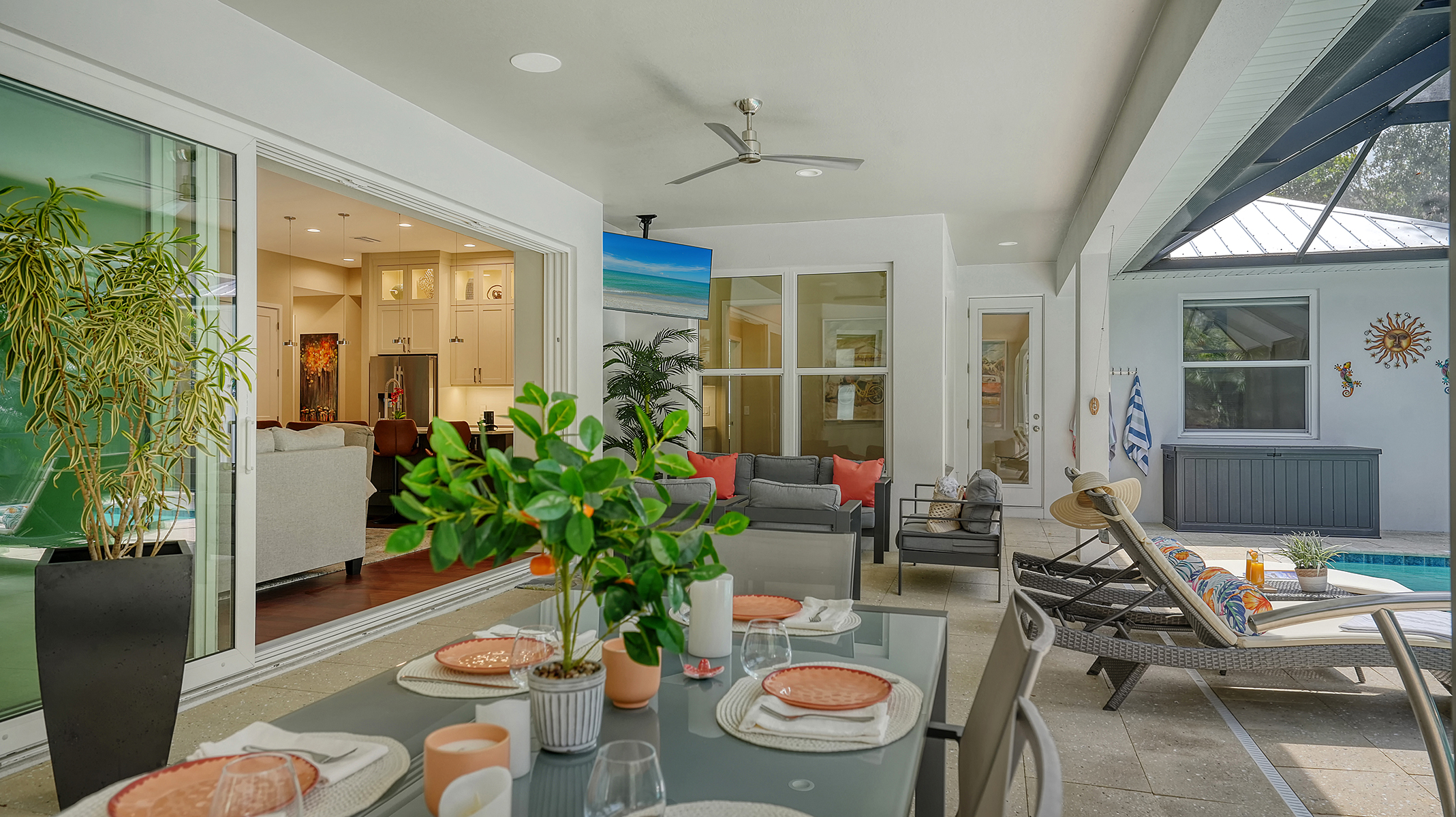 Spacious outdoor living/dining space