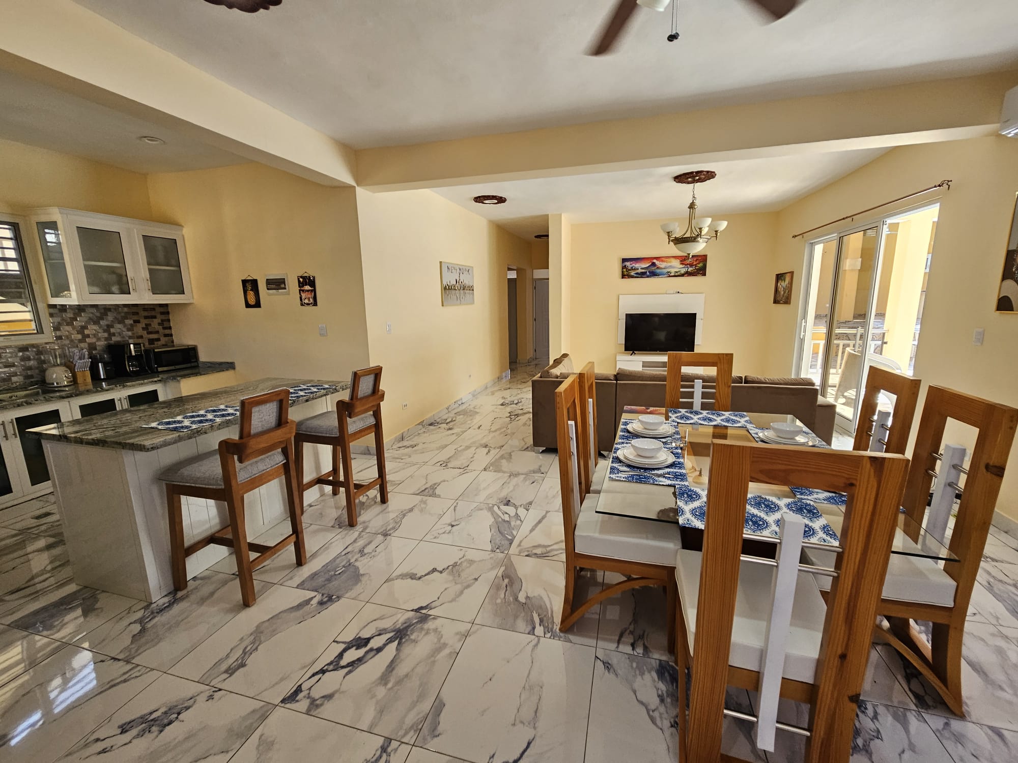 Dining 1