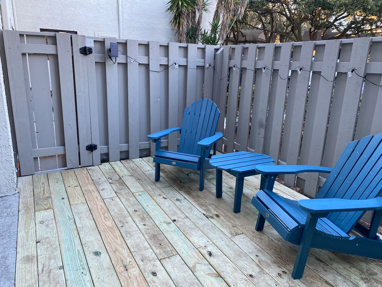 Fenced private patio