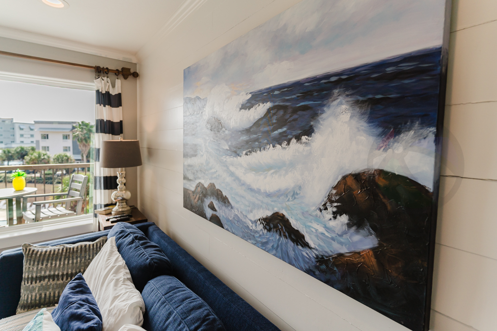 From the kitchen you even have a view to the outside - makes cooking a whole lot more pleasant