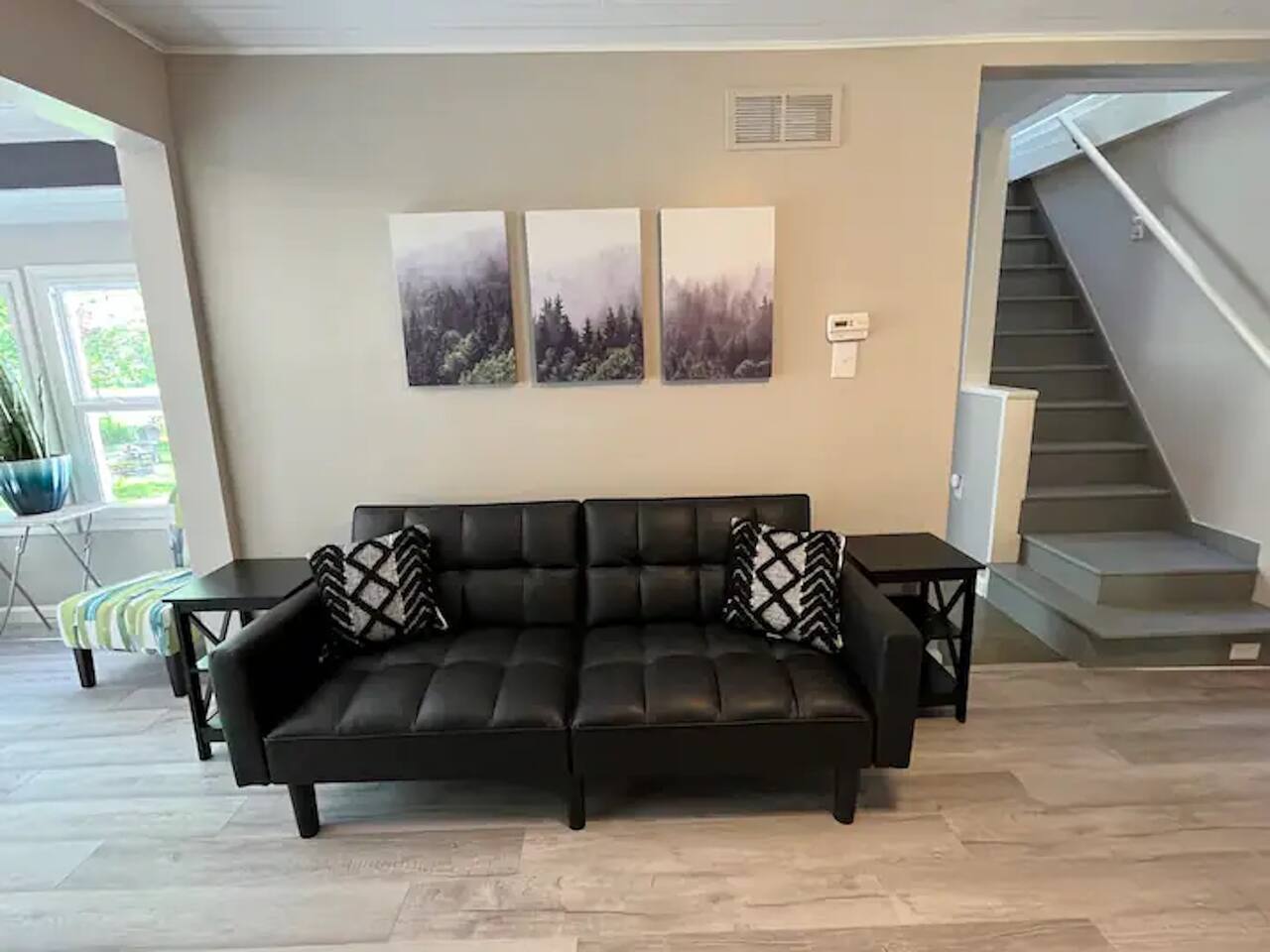 Living Room / Lounge