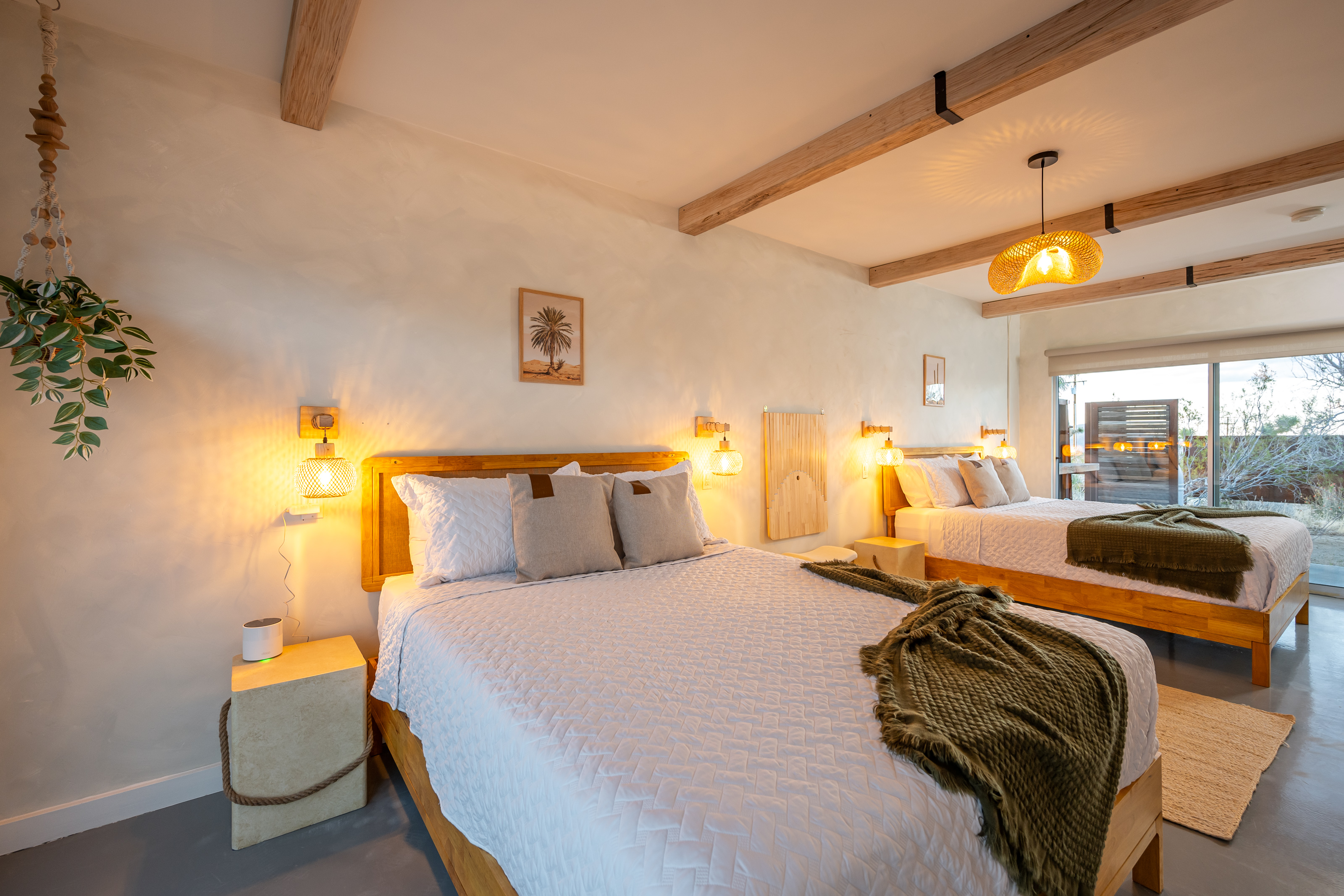 Hare 2 Queen Bedroom 