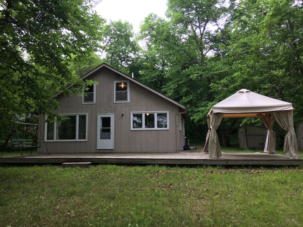 LITTLE MO West Battle Lake Cabin Source