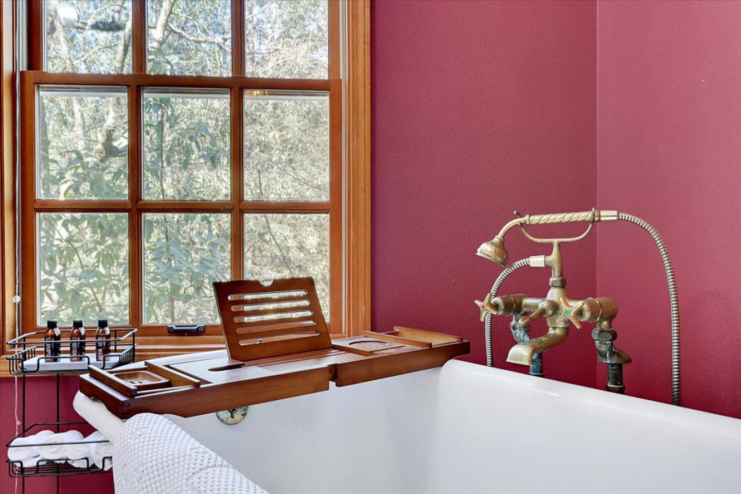 Full bathroom 2 with a clawfoot tub, pedestal sink, and a classic vintage-style look.
