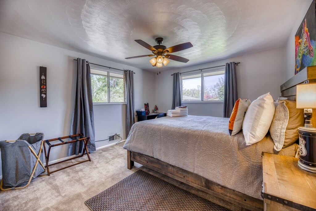 TWIGA ROOM:  Large bedroom with comfy queen size beds and blackout curtains.  This bedroom faces Upham Street.