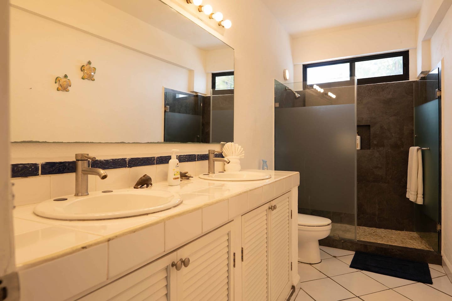 2nd Bathroom