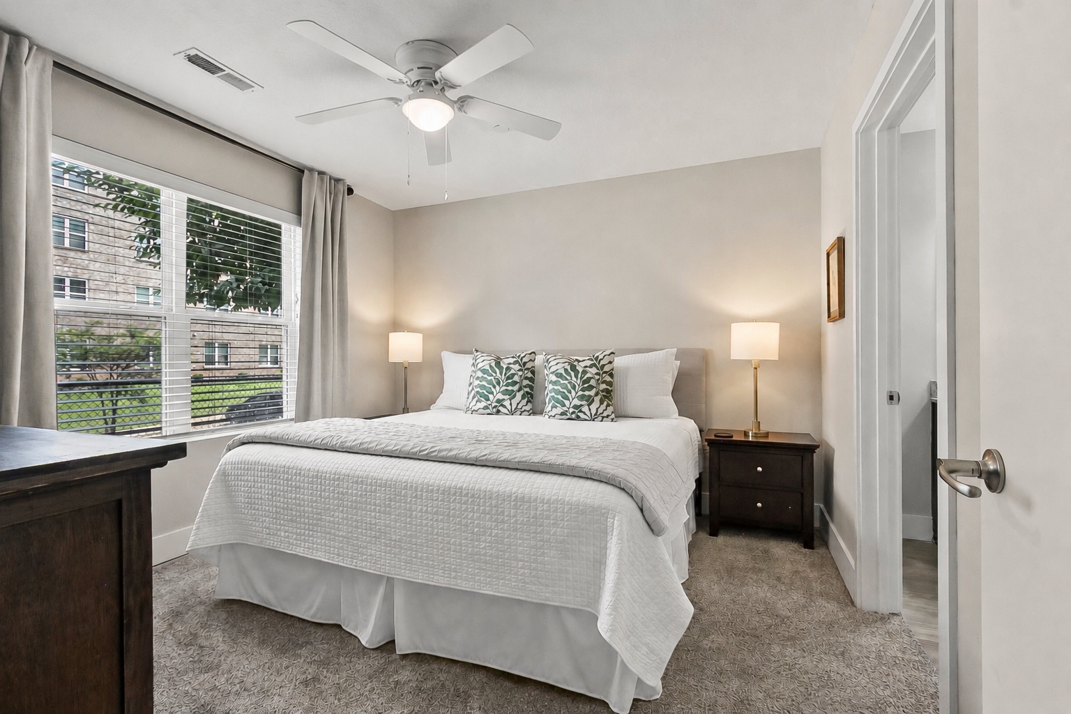 King Bedroom 2