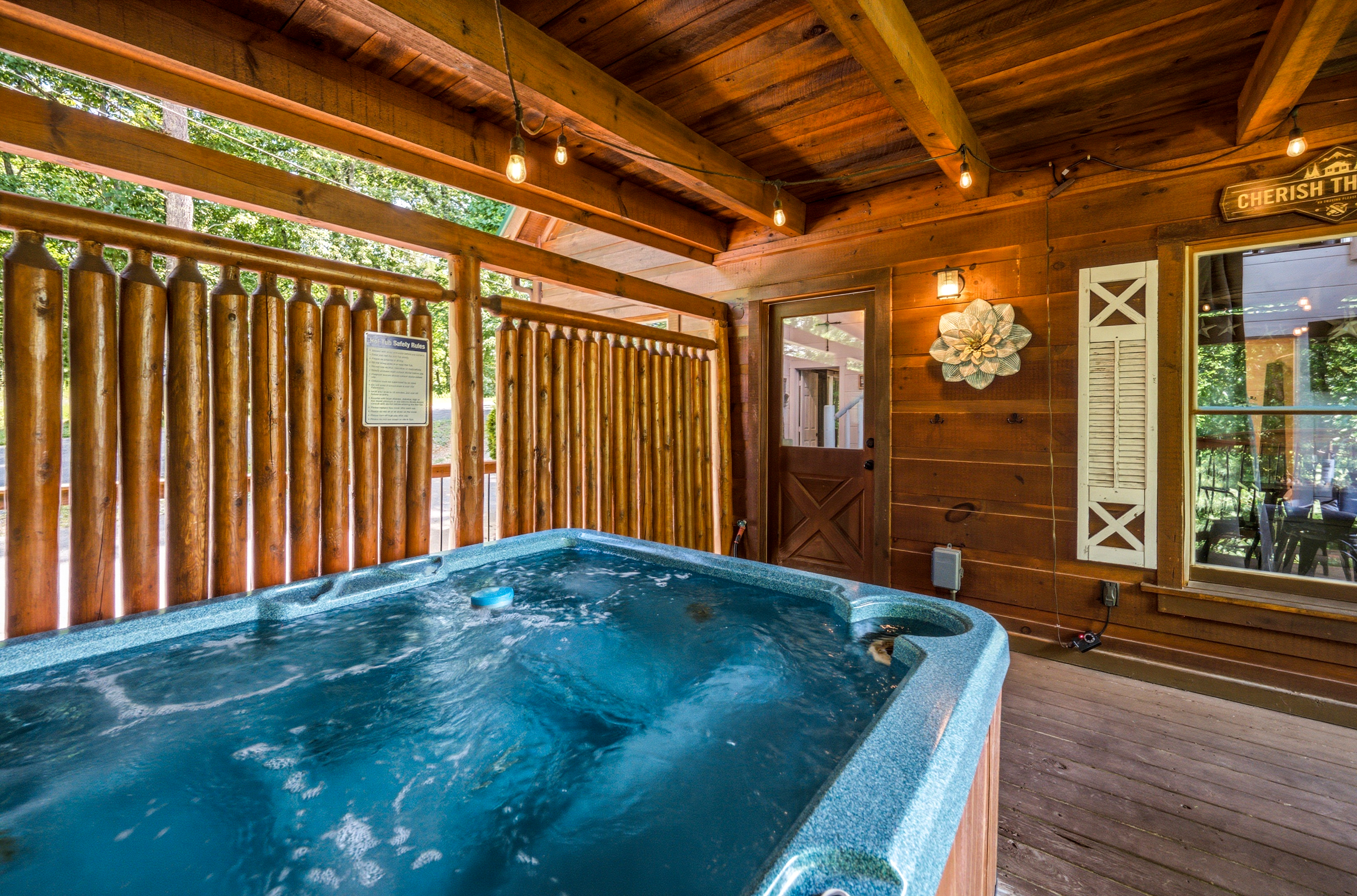 Hot tub on private deck | 1st floor