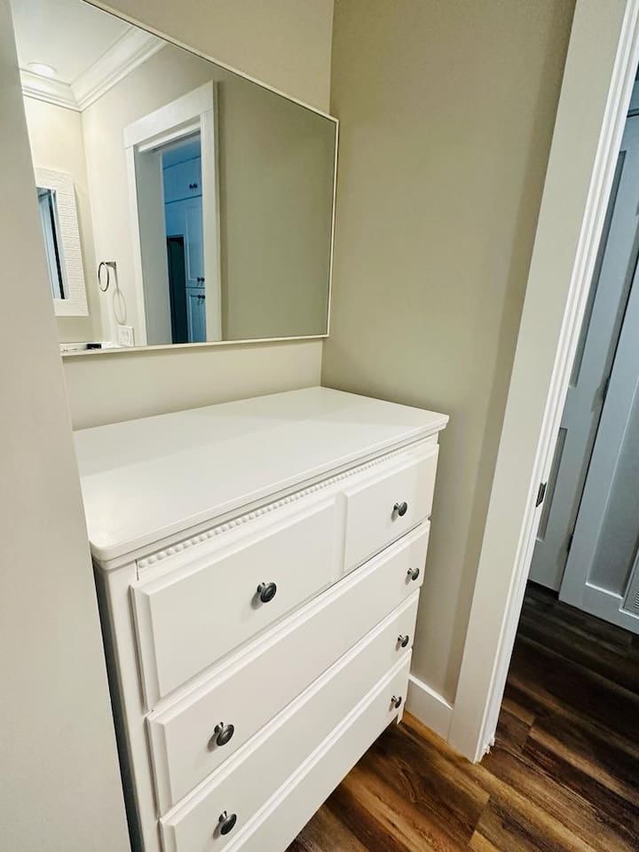 Bedroom dresser