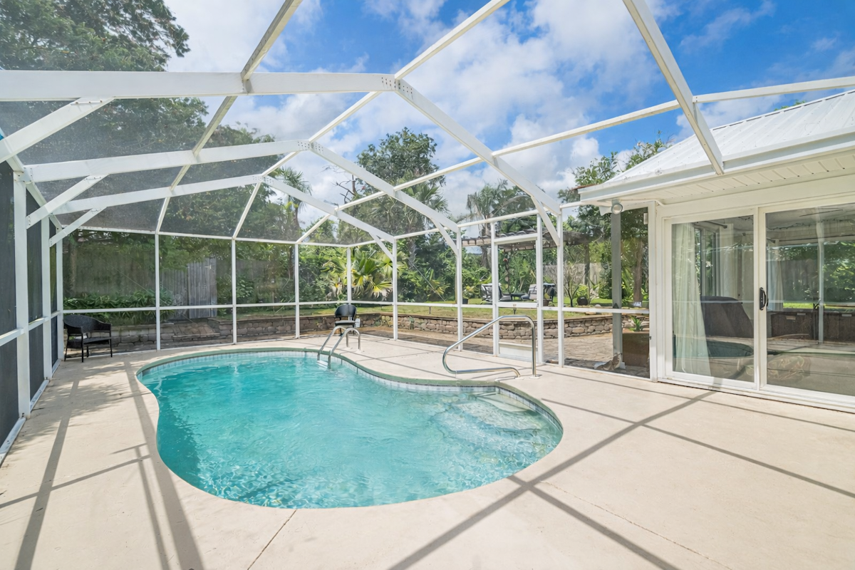 Saltwater pool