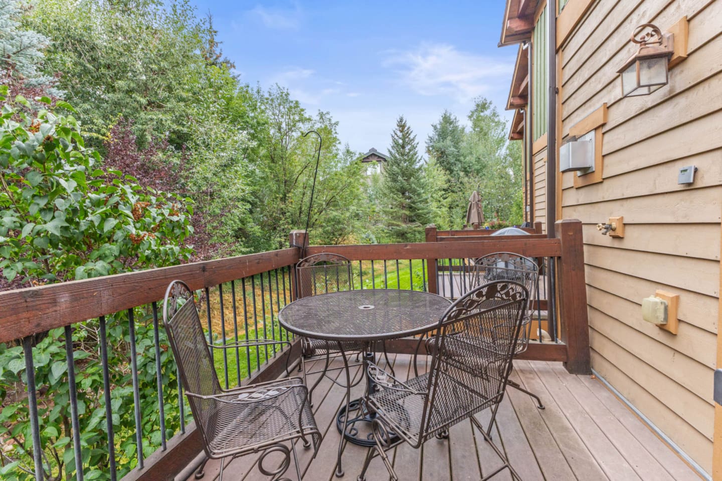 Private Deck