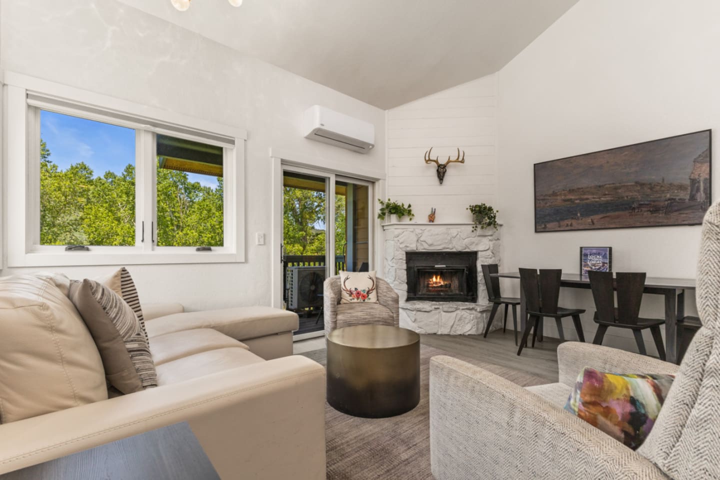 Living Room | SmartTV