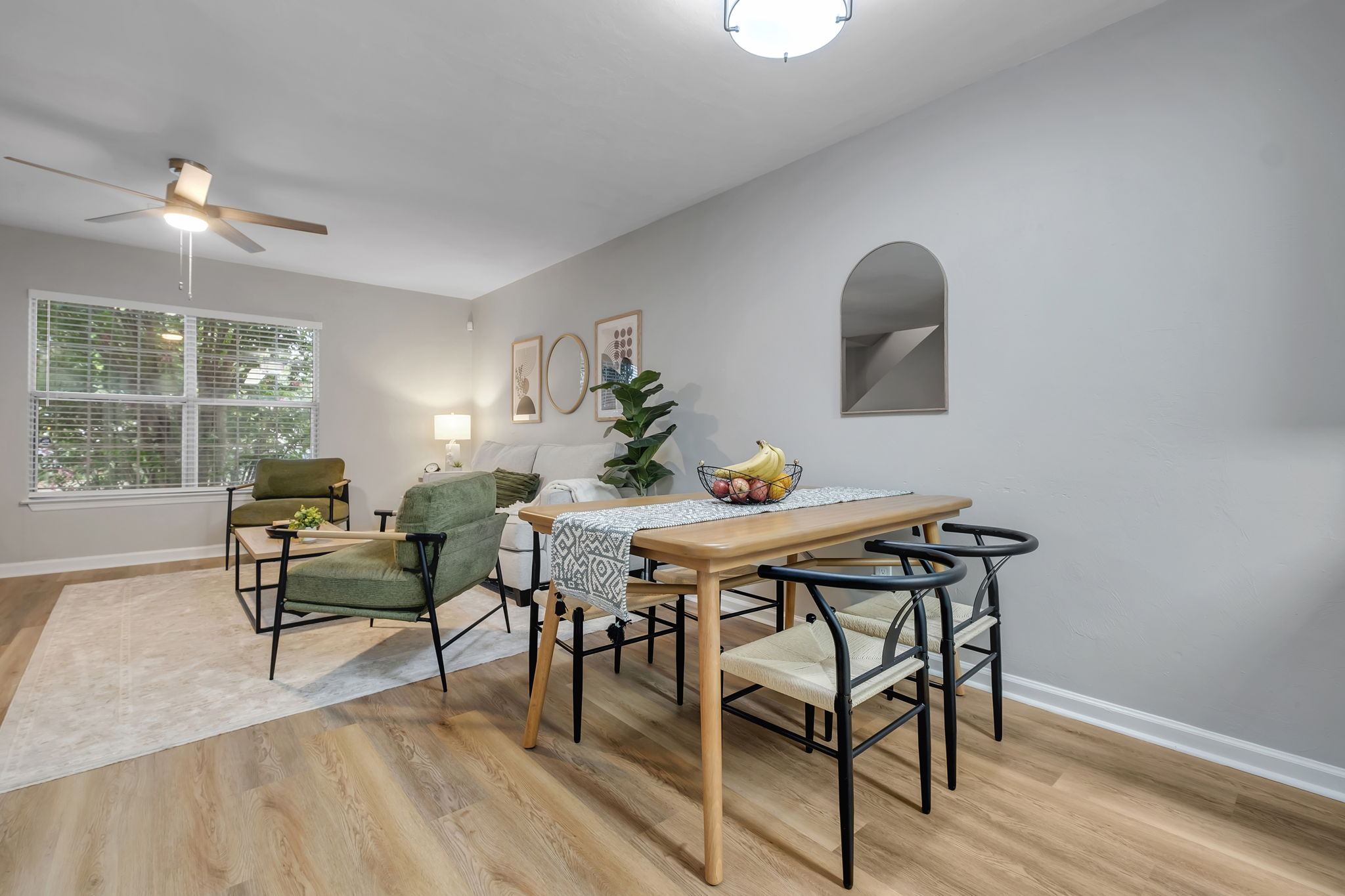 Cook, Dine, and Visit Together During Your Stay