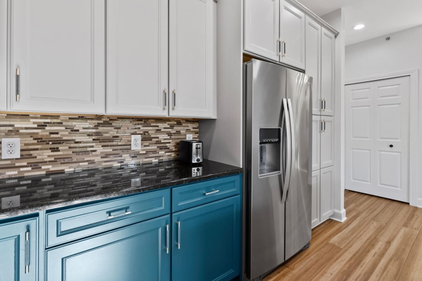 "The apartment itself was completely awesome. Excellent use of space, clean and comfy. Great for working, hanging out, making dinner in." - Kate, 5 Star Review