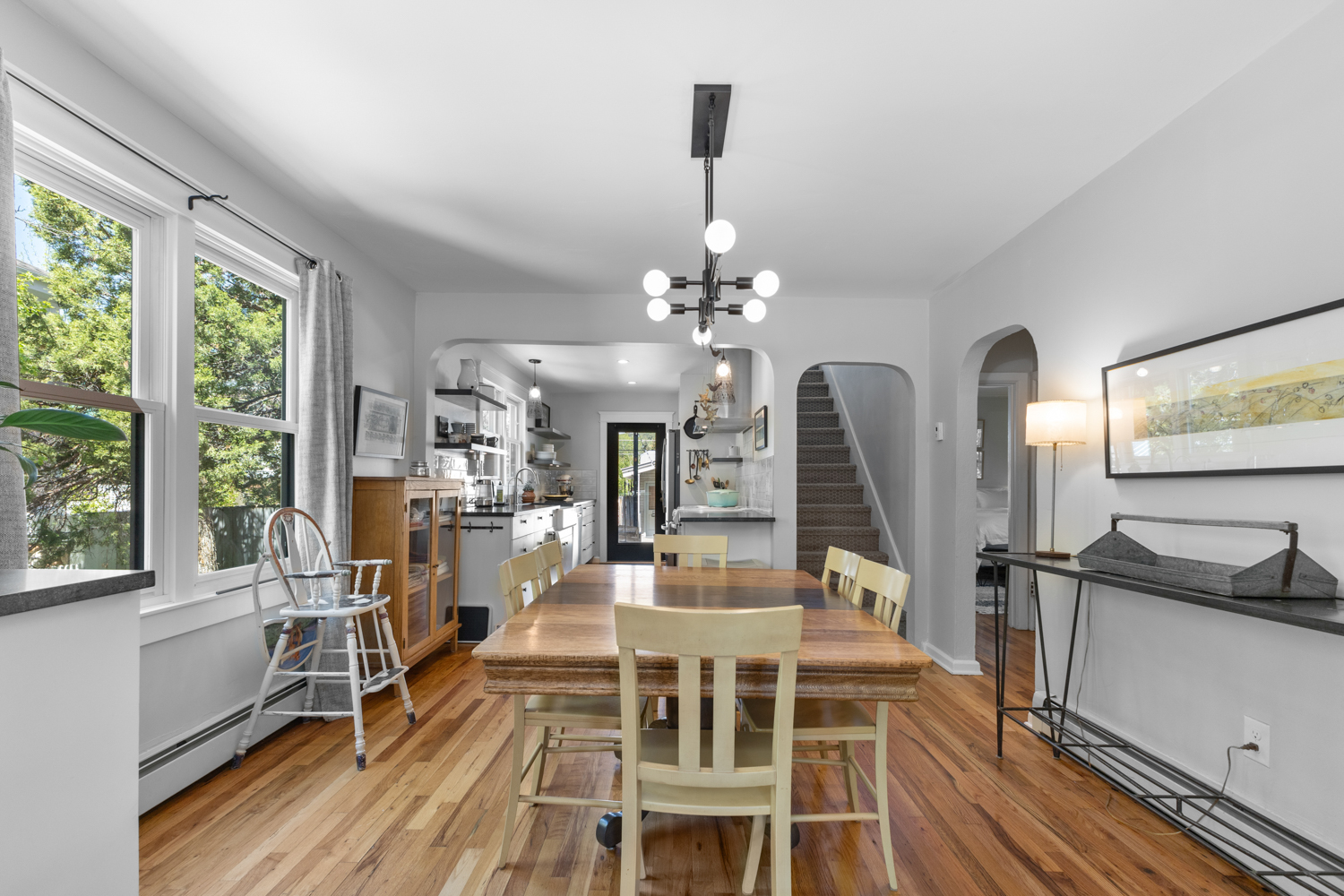 Kitchen | Dining Area