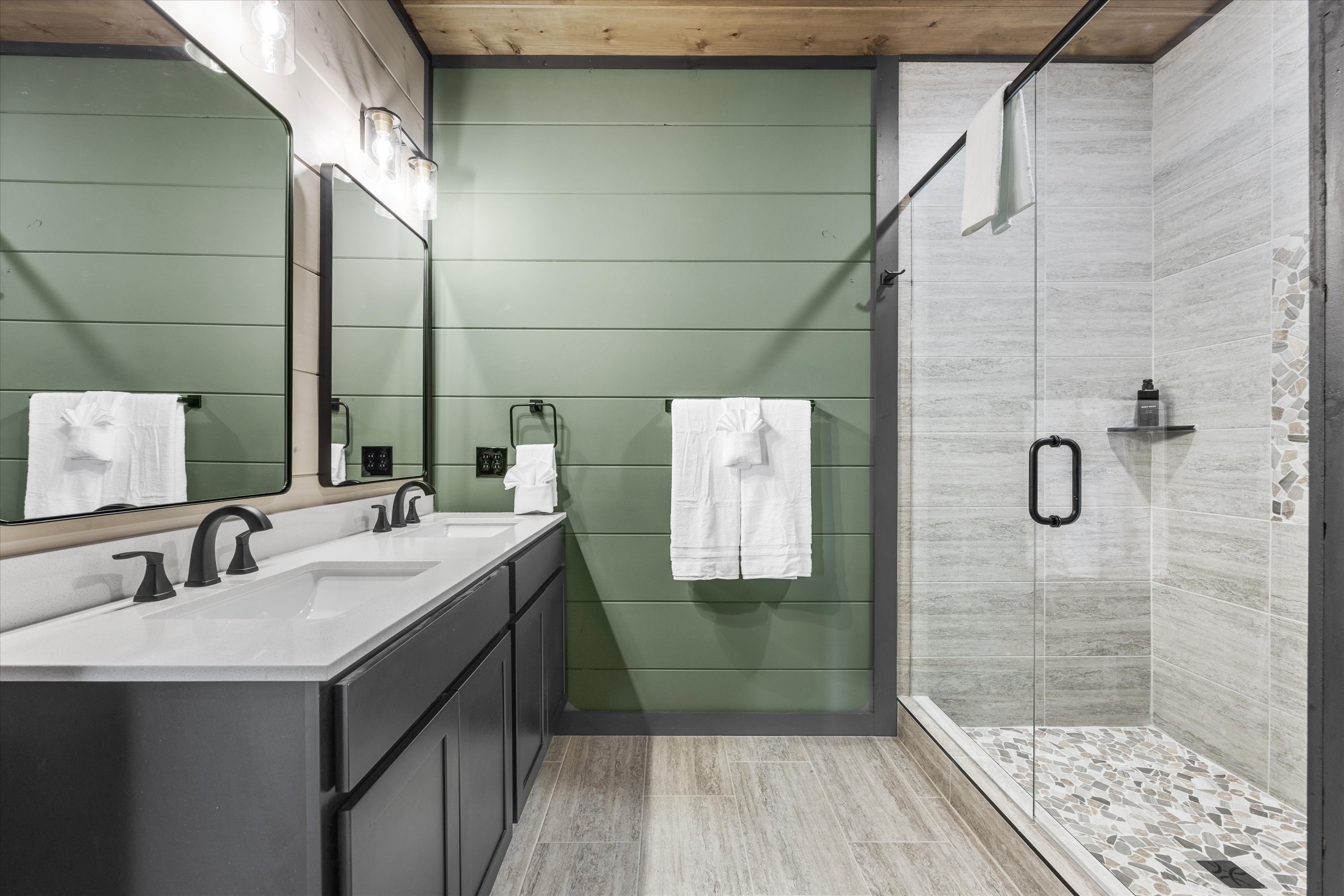 Ensuite