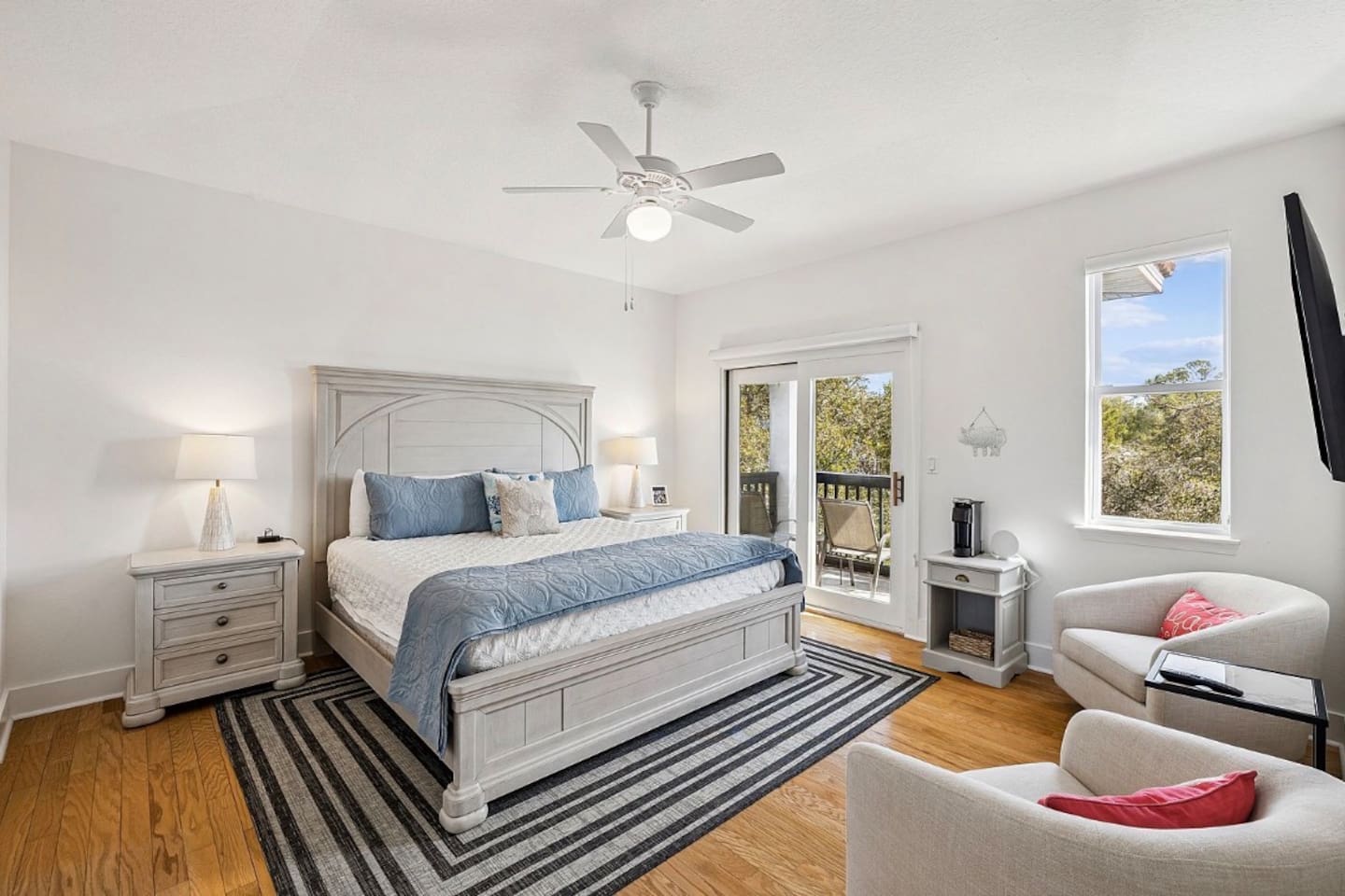 Bedroom 2 with king bed, ensuite bathroom and private balcony
