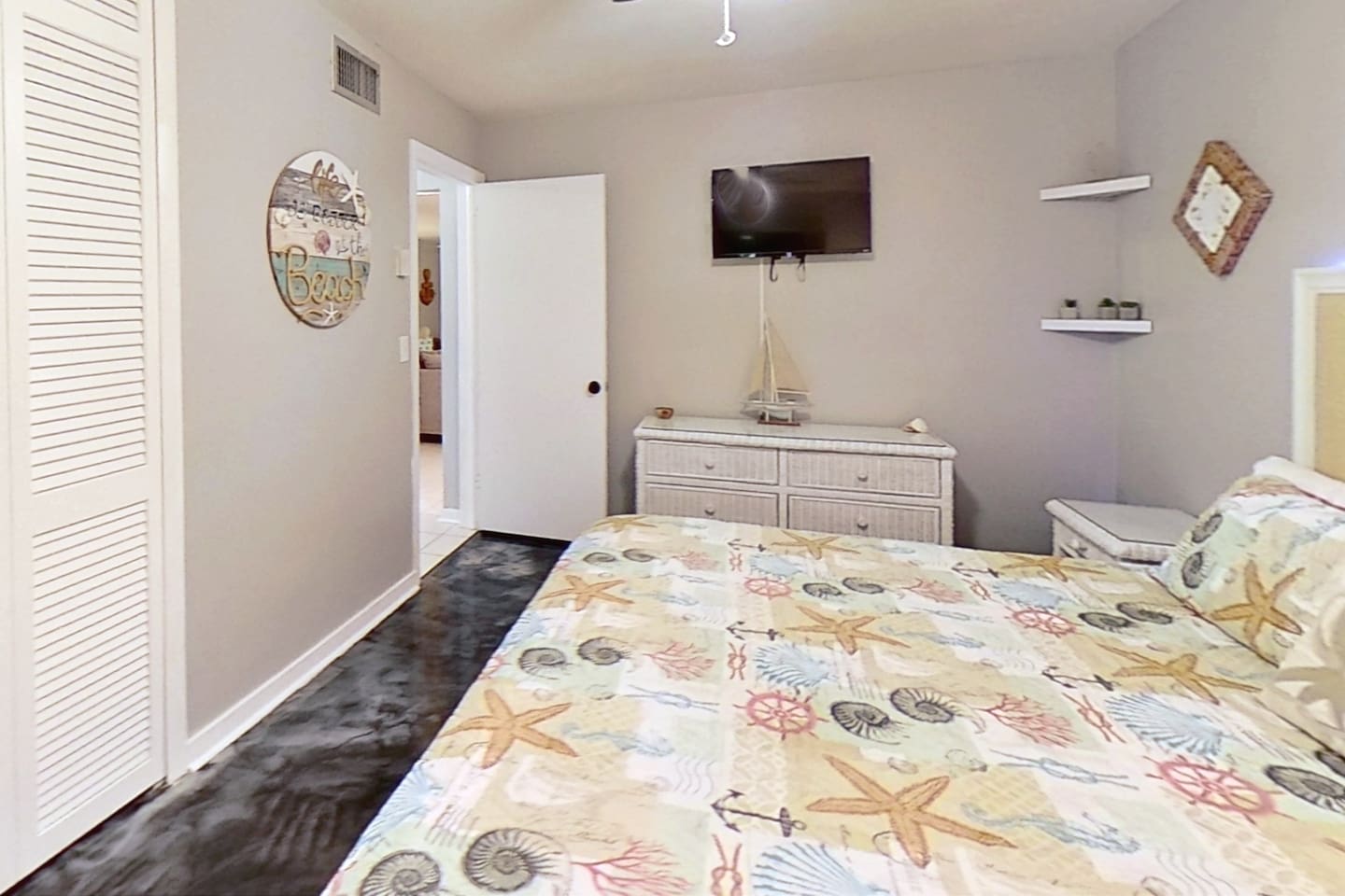 King Bedroom, view from other side, room is located on back side of house for increased privacy, includes blinds and blackout curtains as well for a mid-day nap