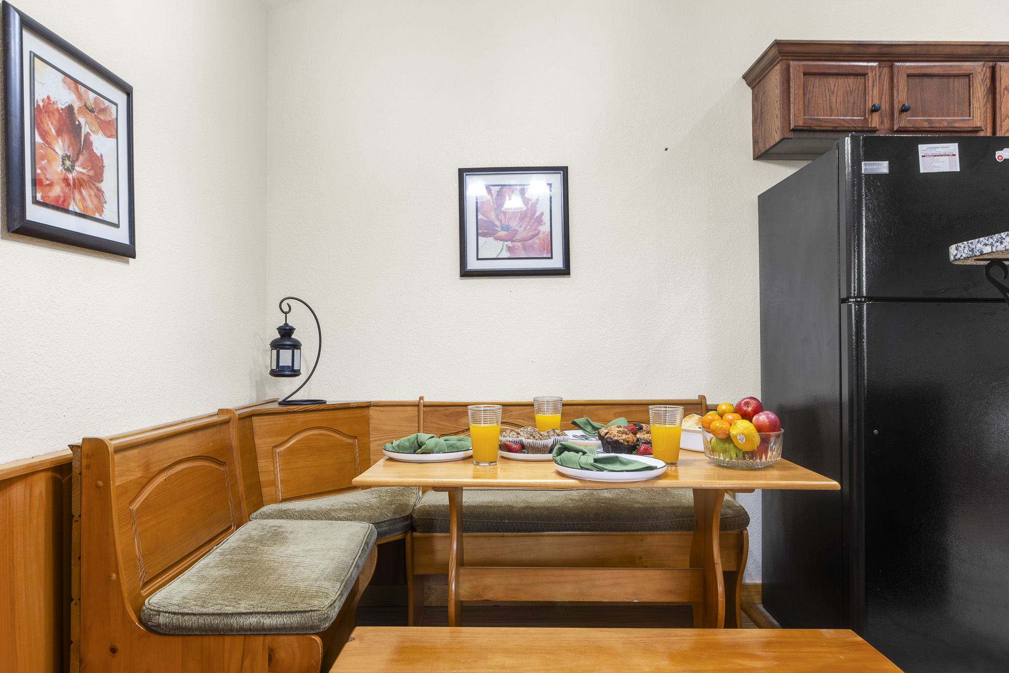 Dining Nook: Enjoy delightful meals surrounded by warm wood and charming décor!

