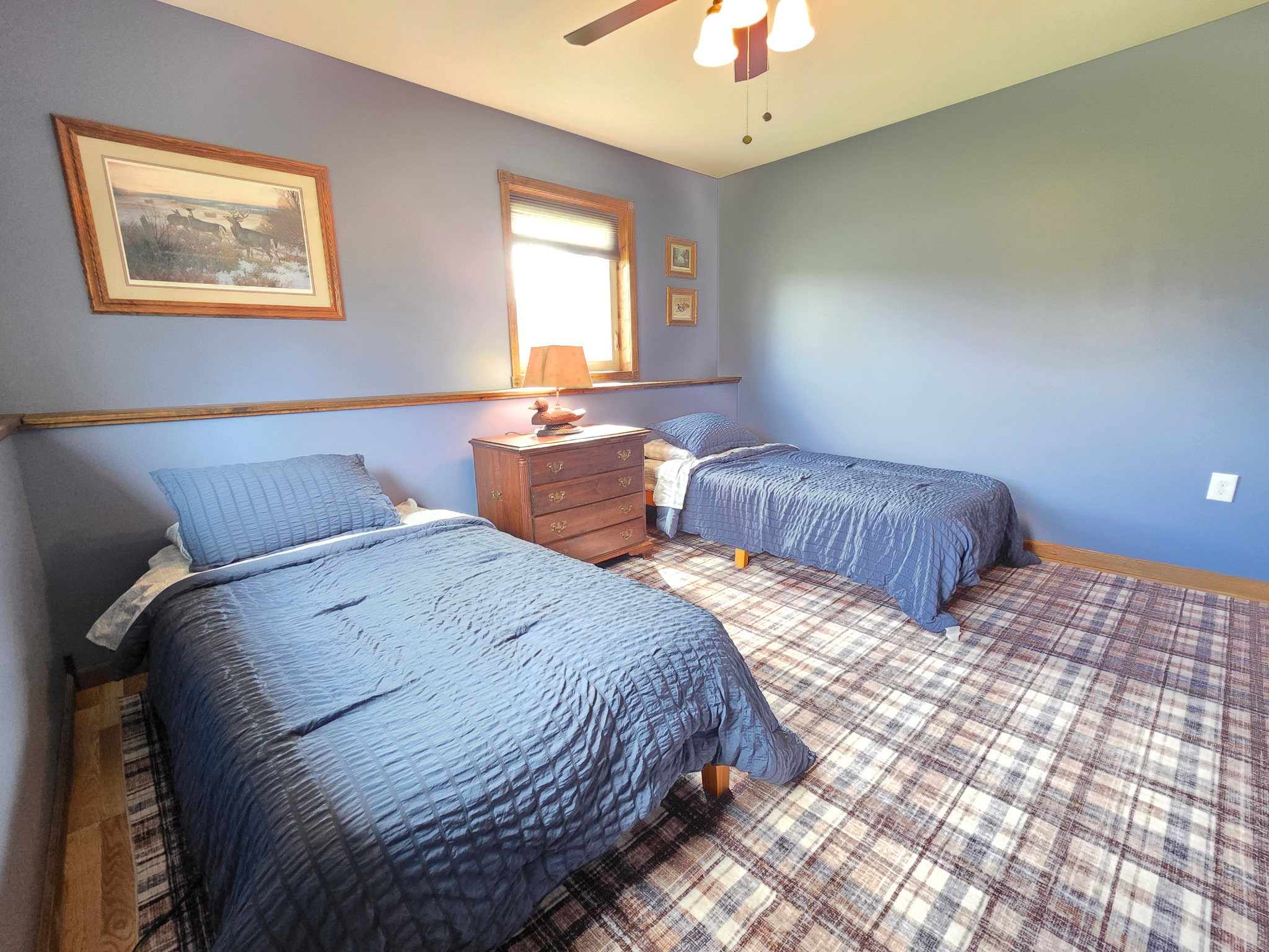 Bedroom #3 with two twin beds