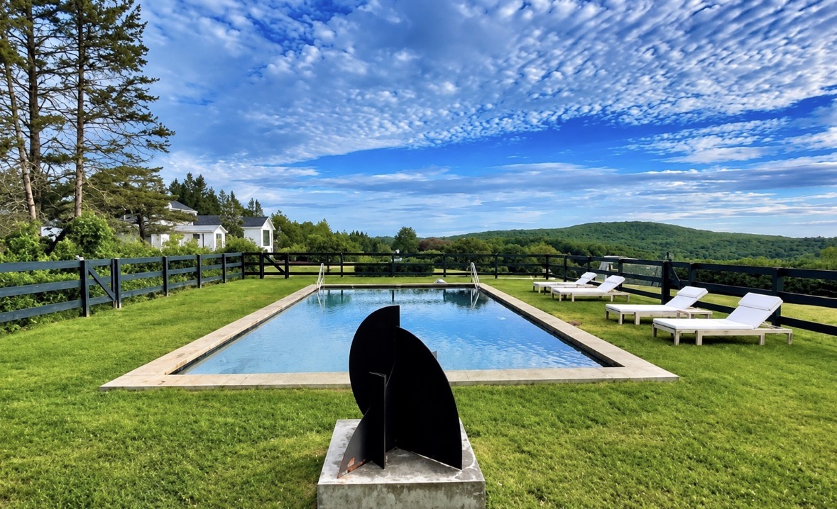Hawkfield pool overlooking the countryside