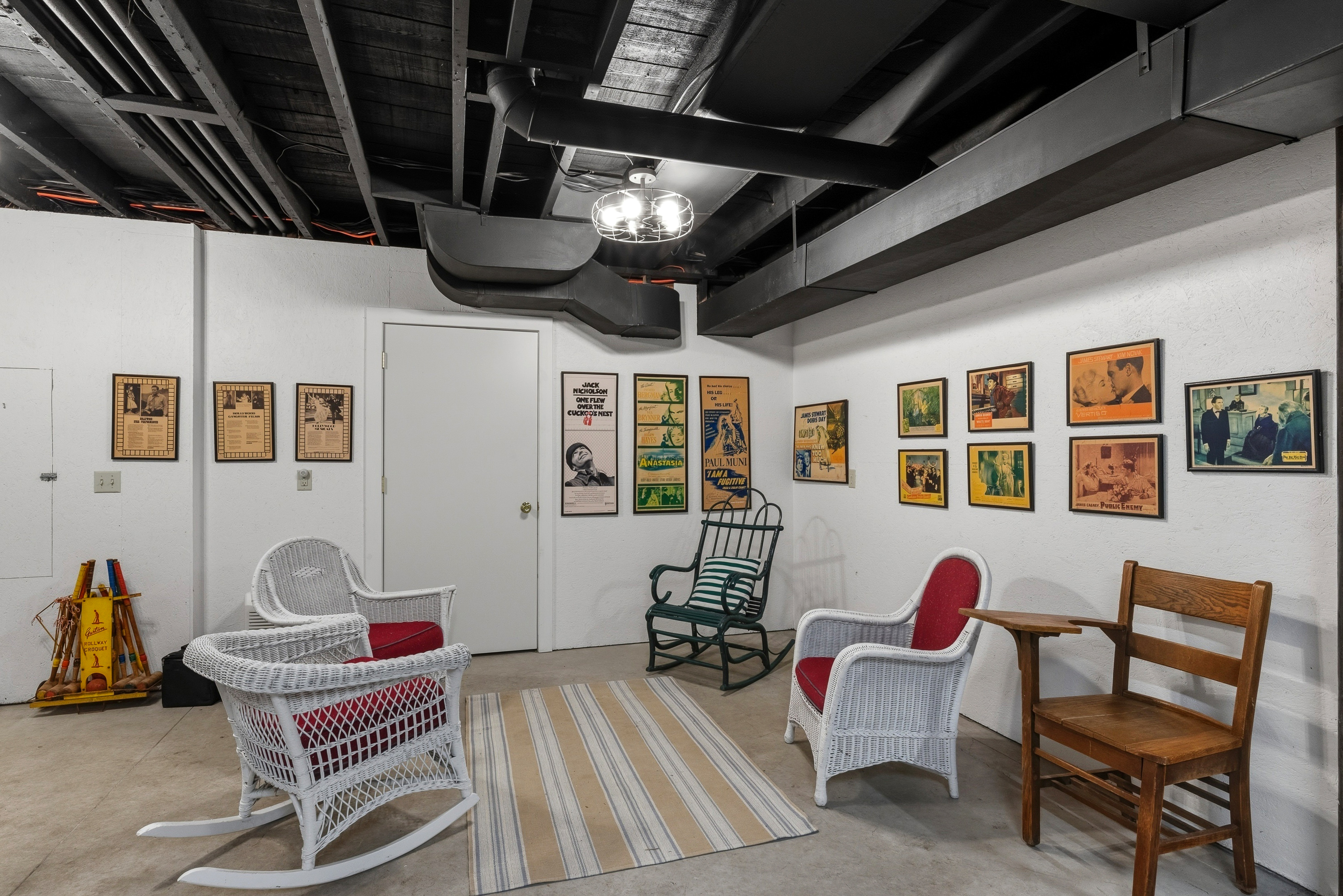 Basement sitting area. 