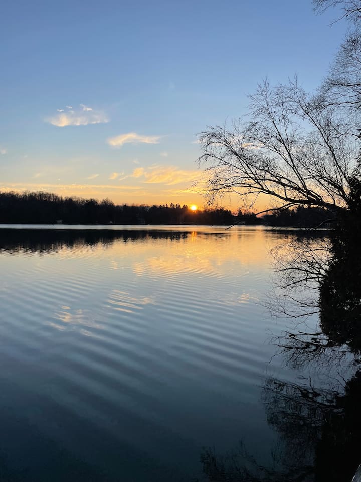 Enjoy peaceful mornings and the last few minutes of the day at the lake. 
