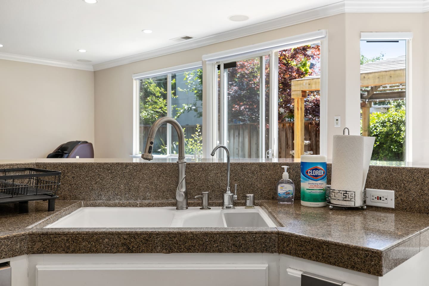 Kitchen sink