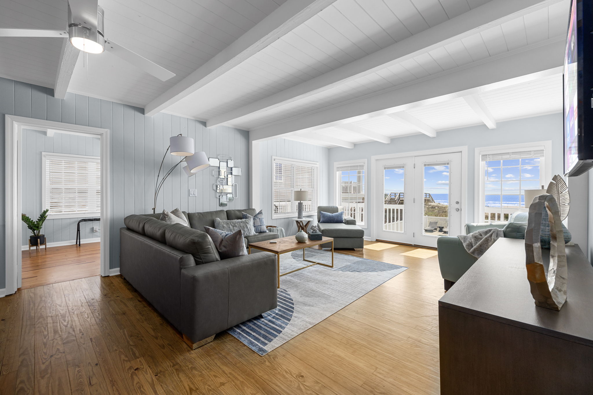 Views Galore from the Second Floor